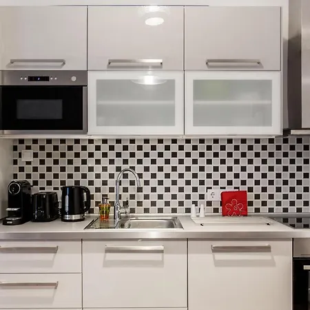 Quiet Nest In The Bustling Centre Of Lägenhet Budapest