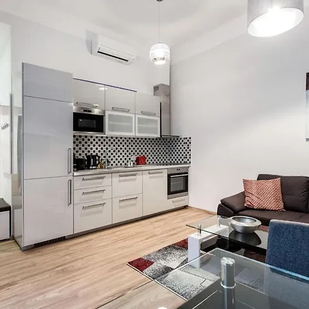 Quiet Nest In The Bustling Centre Of Apartment Budapest