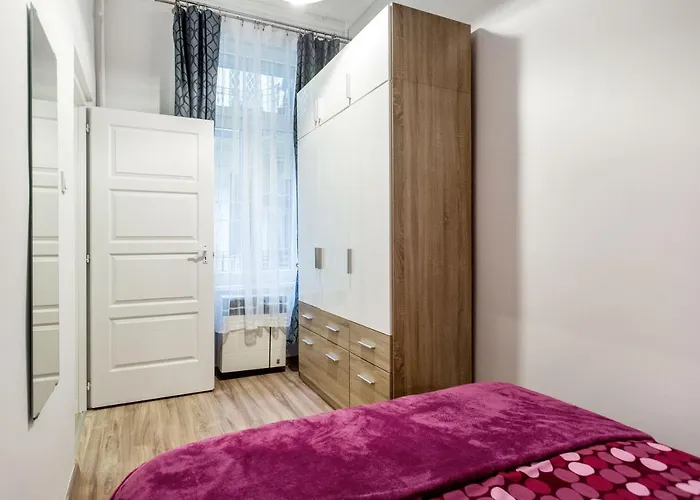 Quiet Nest In The Bustling Centre Of Apartament Budapesta