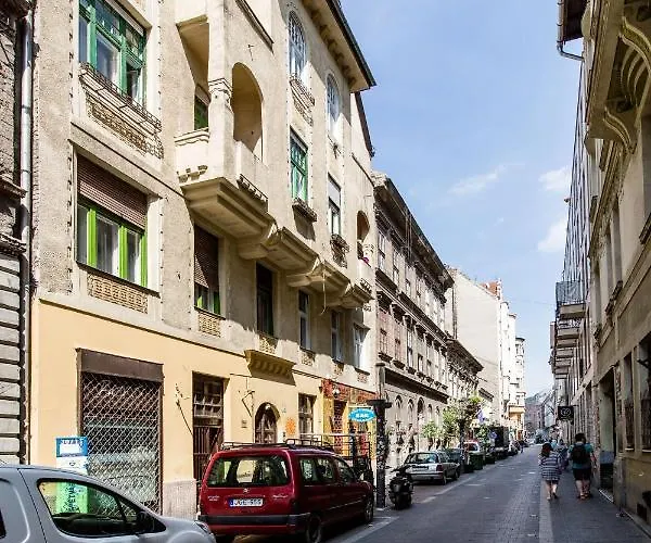Quiet Nest In The Bustling Centre Of Budapest